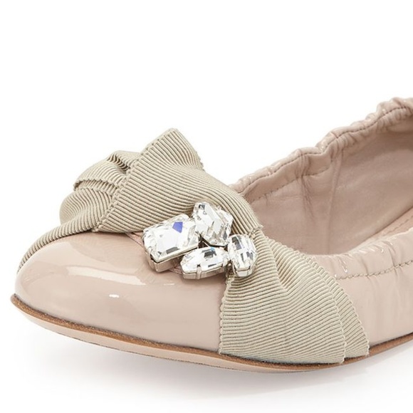 Miu Miu Nude Crystal Bow Patent Ballet Flat 38.5 - Picture 2 of 8
